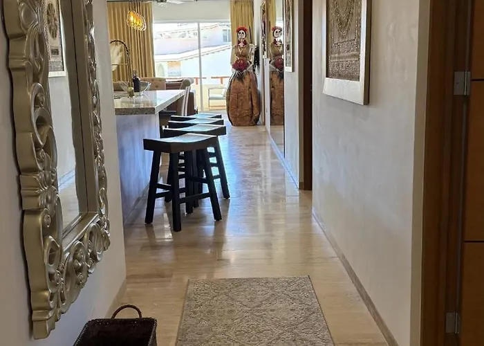 Cozy And Close To Town - Olas 243 Holiday home *